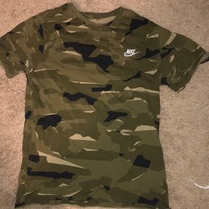Nike camo tshirt